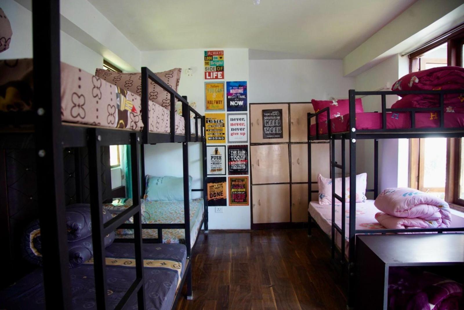 Хостел Backpackers Den Гангток Экстерьер фото